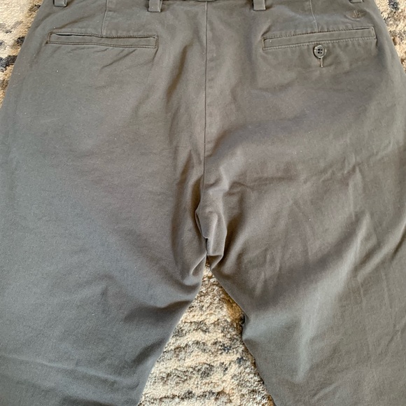 Dockers - Picture 5 of 9